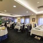 Hotel apartamentowy Eurosol 4*
